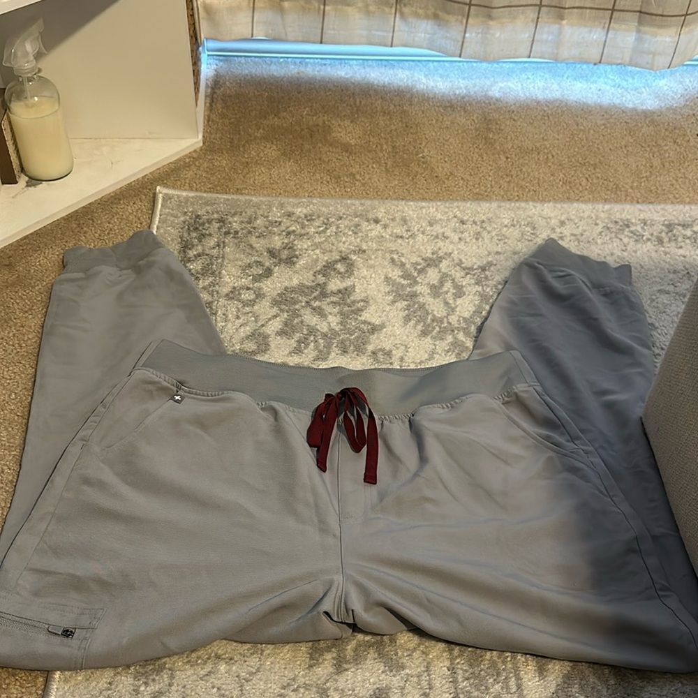 figs joggers